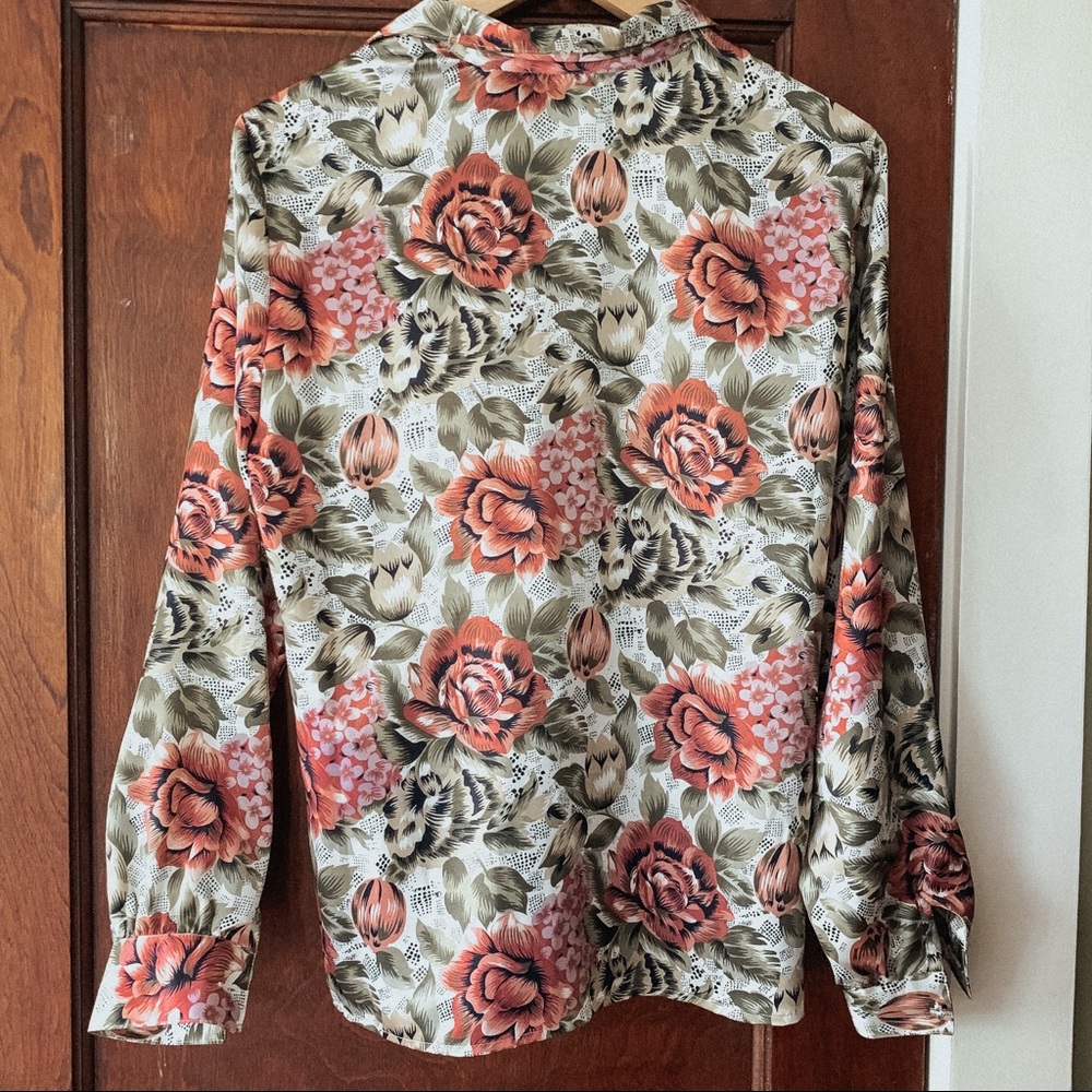 Floral button down - Picture 2 of 4